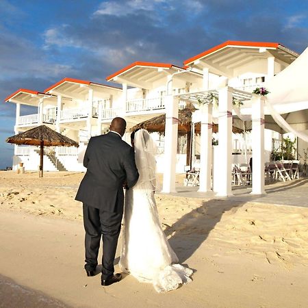 Davids Beach Hotel Clifton Buitenkant foto