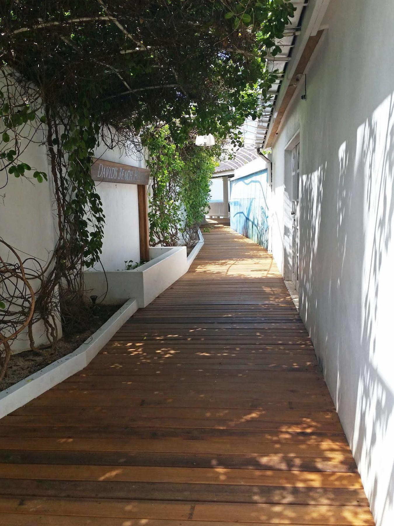 Davids Beach Hotel Clifton Buitenkant foto