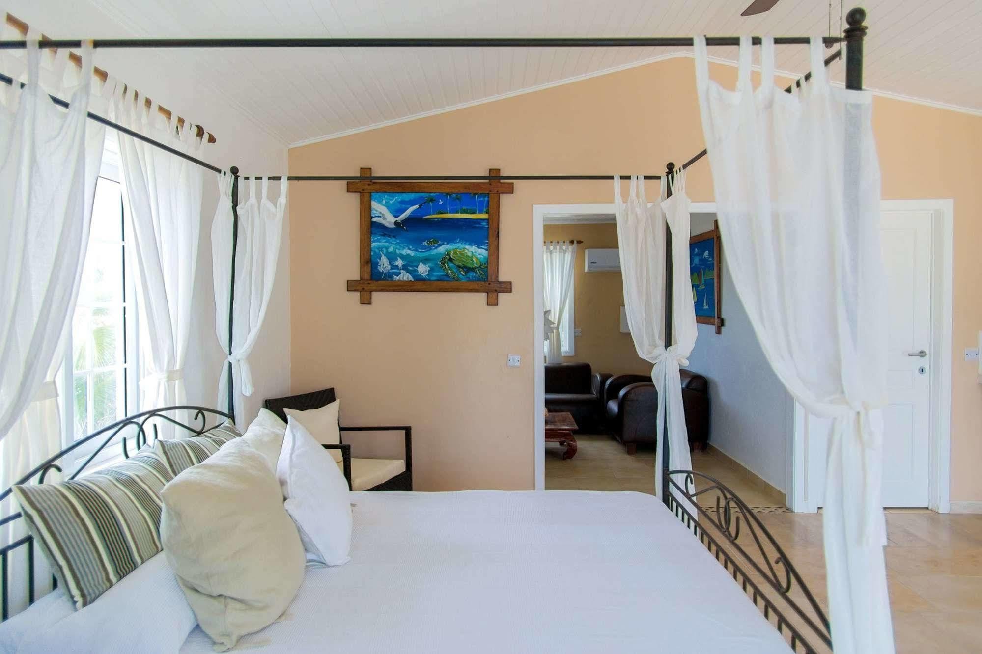 Davids Beach Hotel Clifton Buitenkant foto